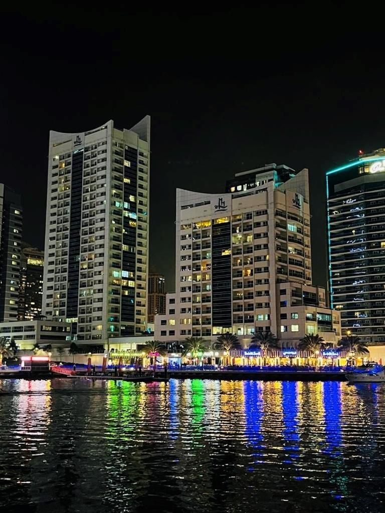 Amazing 1 Bedroom In Marina شقة